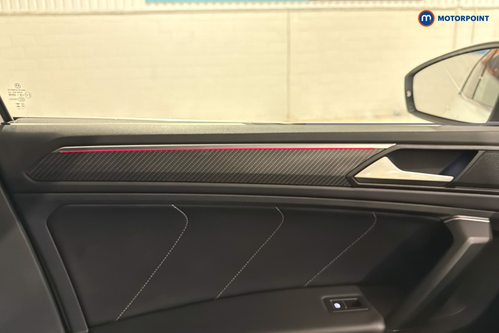 Volkswagen Tiguan R-Line Automatic Petrol Plug-In Hybrid SUV - Stock Number (1604659) - 11th supplementary image