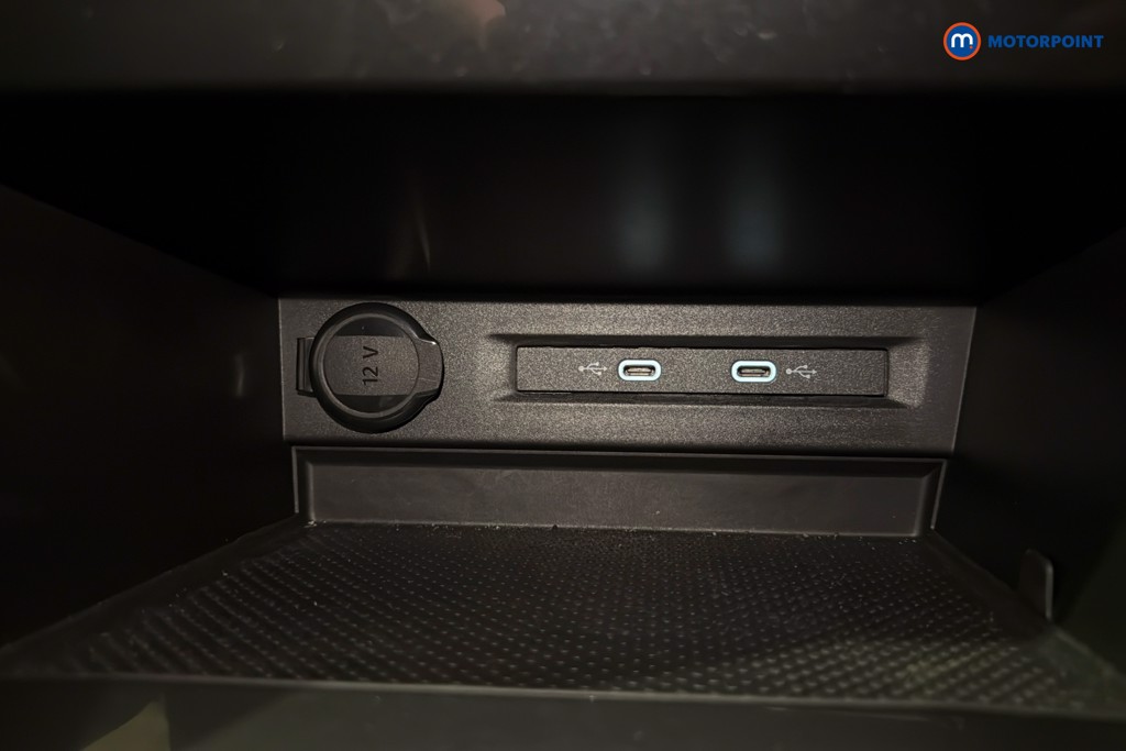 Volkswagen Tiguan R-Line Automatic Petrol Plug-In Hybrid SUV - Stock Number (1604659) - 17th supplementary image