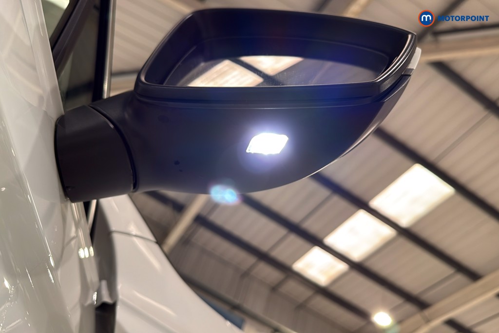 Volkswagen Tiguan R-Line Automatic Petrol Plug-In Hybrid SUV - Stock Number (1604659) - 26th supplementary image