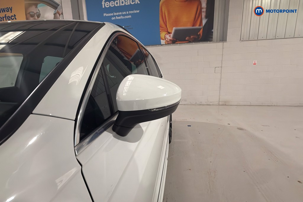 Volkswagen Tiguan R-Line Automatic Petrol Plug-In Hybrid SUV - Stock Number (1604659) - 43rd supplementary image