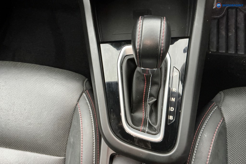 Renault Arkana R.S. Line Automatic Petrol-Electric Hybrid SUV - Stock Number (1606331) - 18th supplementary image