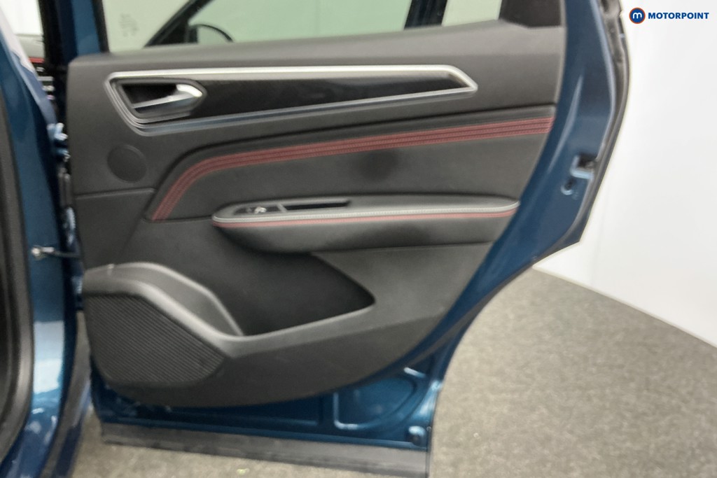 Renault Arkana R.S. Line Automatic Petrol-Electric Hybrid SUV - Stock Number (1606331) - 26th supplementary image