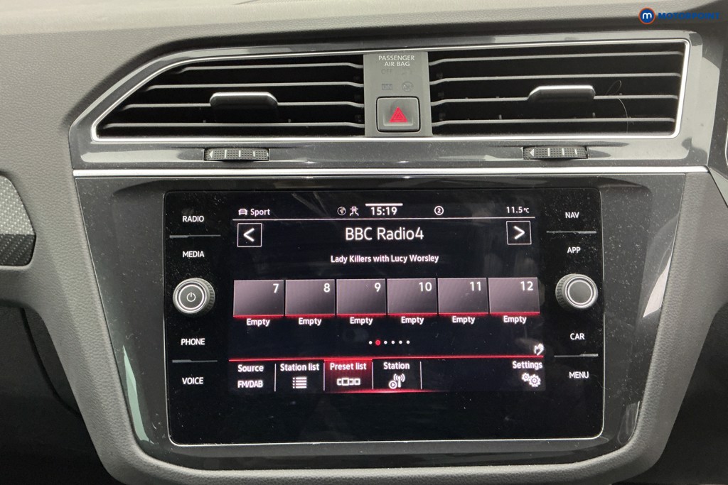 Volkswagen Tiguan R-Line Automatic Petrol SUV - Stock Number (1606526) - 2nd supplementary image