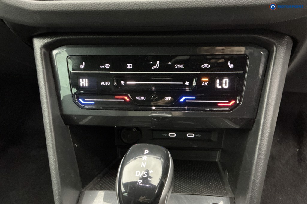 Volkswagen Tiguan R-Line Automatic Petrol SUV - Stock Number (1606526) - 21st supplementary image