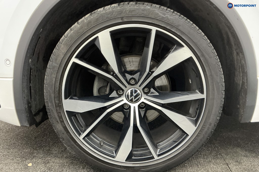 Volkswagen Tiguan R-Line Automatic Petrol SUV - Stock Number (1606526) - 37th supplementary image