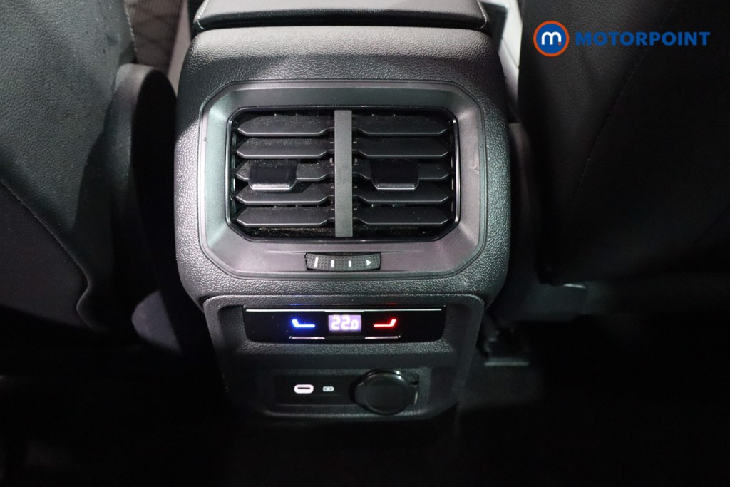 Volkswagen Tiguan R-Line Automatic Petrol SUV - Stock Number (1606631) - 22nd supplementary image