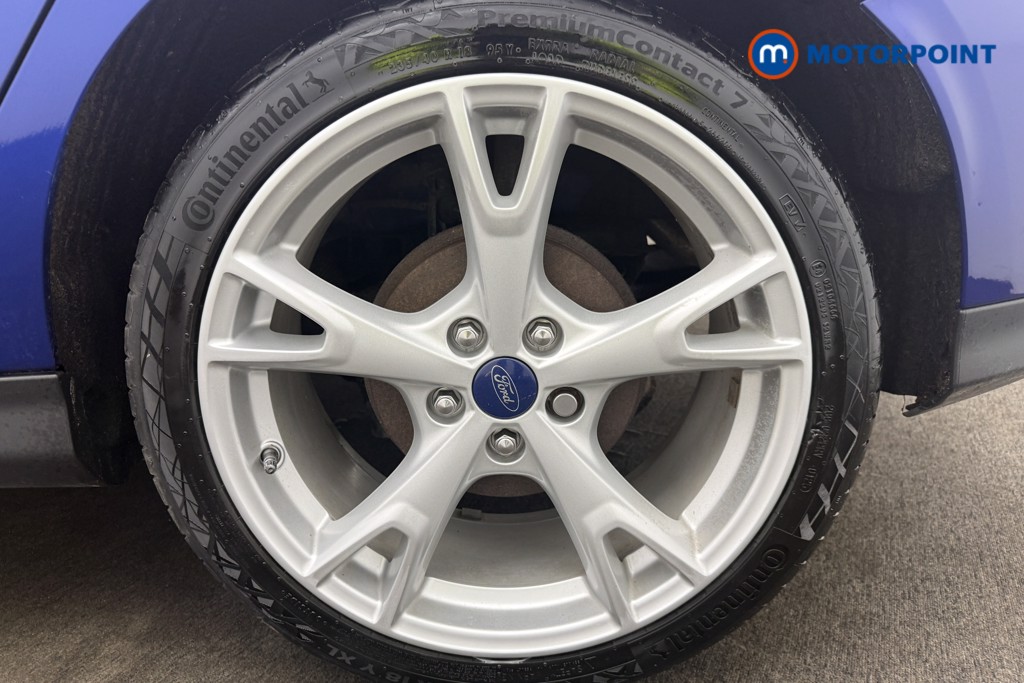 Ford Focus Titanium X Manual Petrol Hatchback - Stock Number (1607645) - 3rd supplementary image