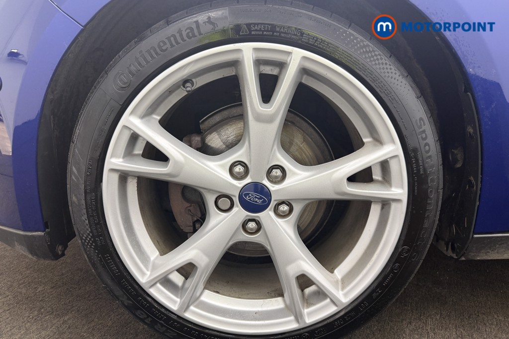 Ford Focus Titanium X Manual Petrol Hatchback - Stock Number (1607645) - 4th supplementary image