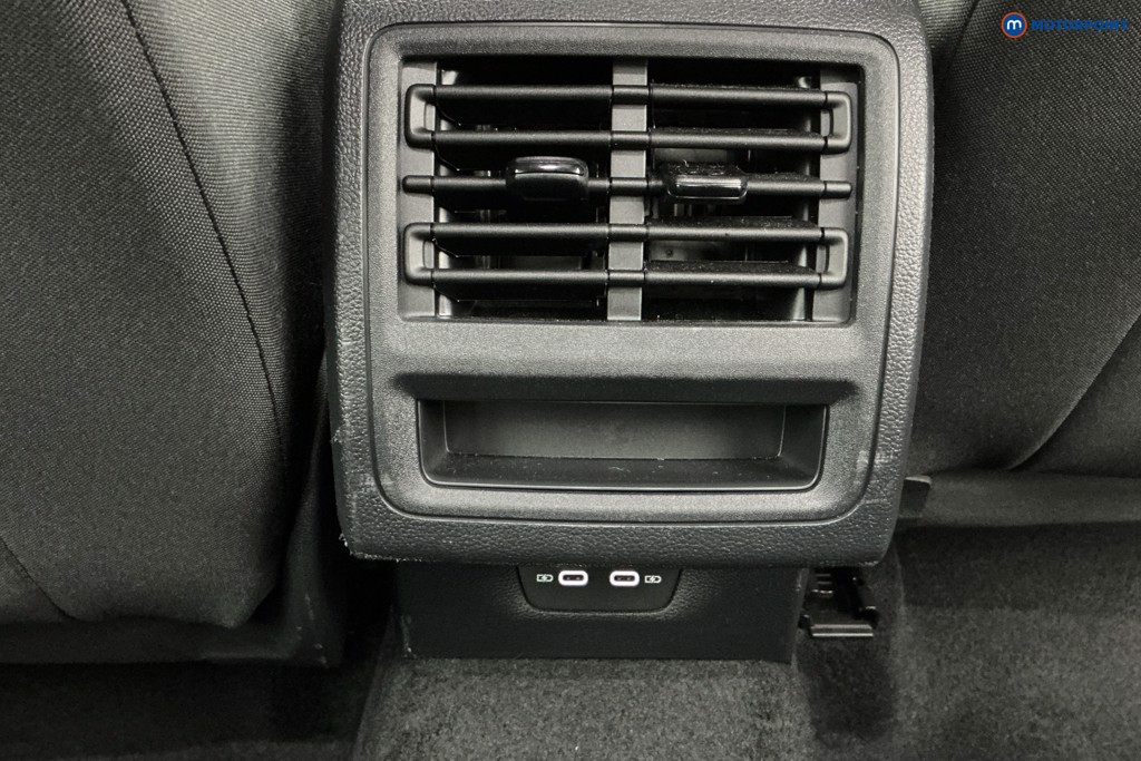 Volkswagen Golf Life Manual Petrol Estate - Stock Number (1608450) - 13th supplementary image