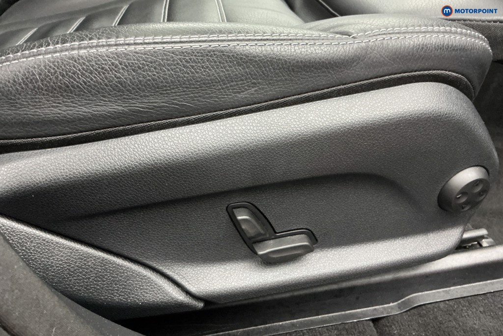 Mercedes-Benz EQC Amg Line Automatic Electric SUV - Stock Number (1608585) - 24th supplementary image