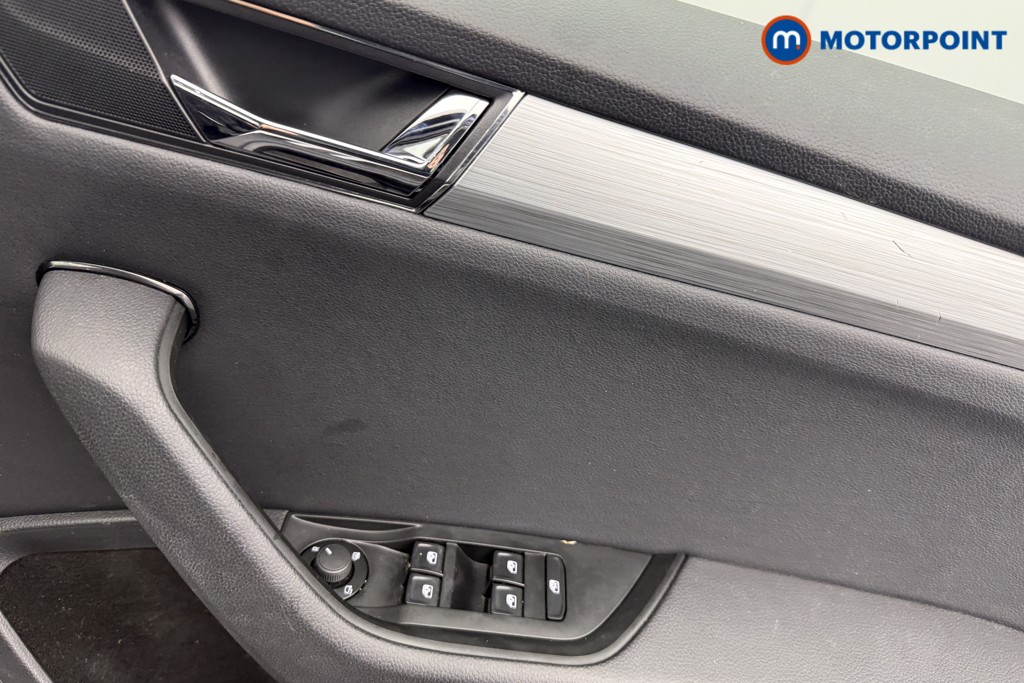 Skoda Superb Se Technology Automatic Petrol Plug-In Hybrid Estate - Stock Number (1608689) - 10th supplementary image