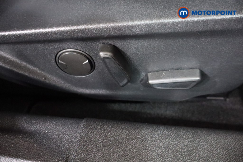 Ford Focus Vignale 1.5 Ecoblue 120 5Dr Manual Diesel Estate - Stock Number (1608808) - 19th supplementary image