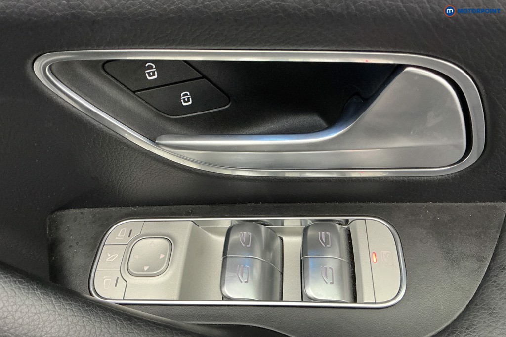 Mercedes-Benz GLE Urban Edition Automatic Petrol Plug-In Hybrid SUV - Stock Number (1609252) - 34th supplementary image