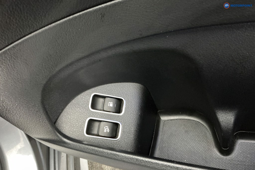 Mercedes-Benz GLE Urban Edition Automatic Petrol Plug-In Hybrid SUV - Stock Number (1609252) - 36th supplementary image