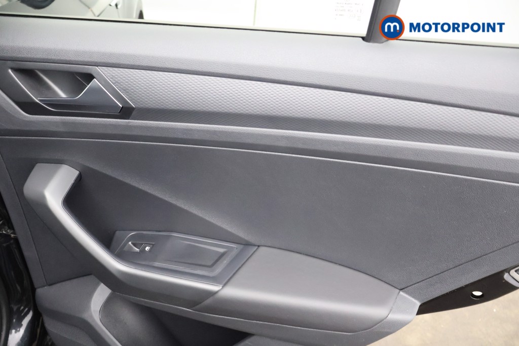 Volkswagen T-Roc Black Edition Automatic Petrol SUV - Stock Number (1609448) - 18th supplementary image