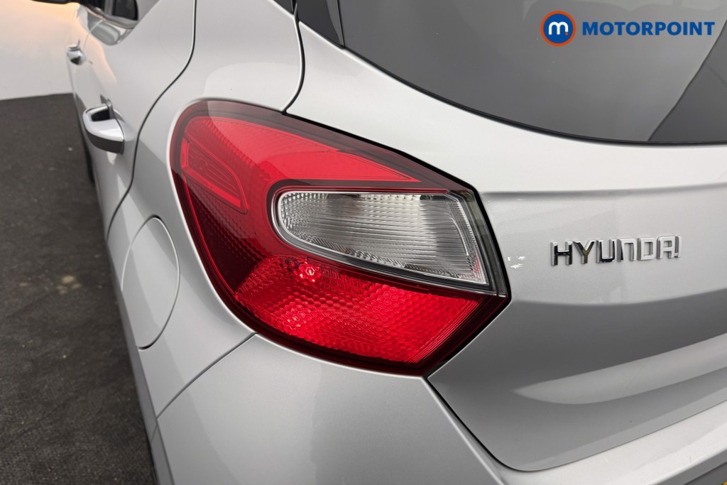 Hyundai I10 Premium Automatic Petrol Hatchback - Stock Number (1610253) - 16th supplementary image