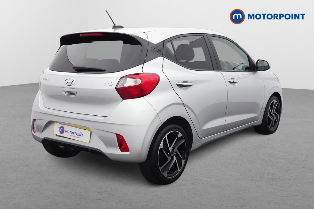Hyundai I10 Premium Automatic Petrol Hatchback - Stock Number (1610253) - Drivers side rear corner