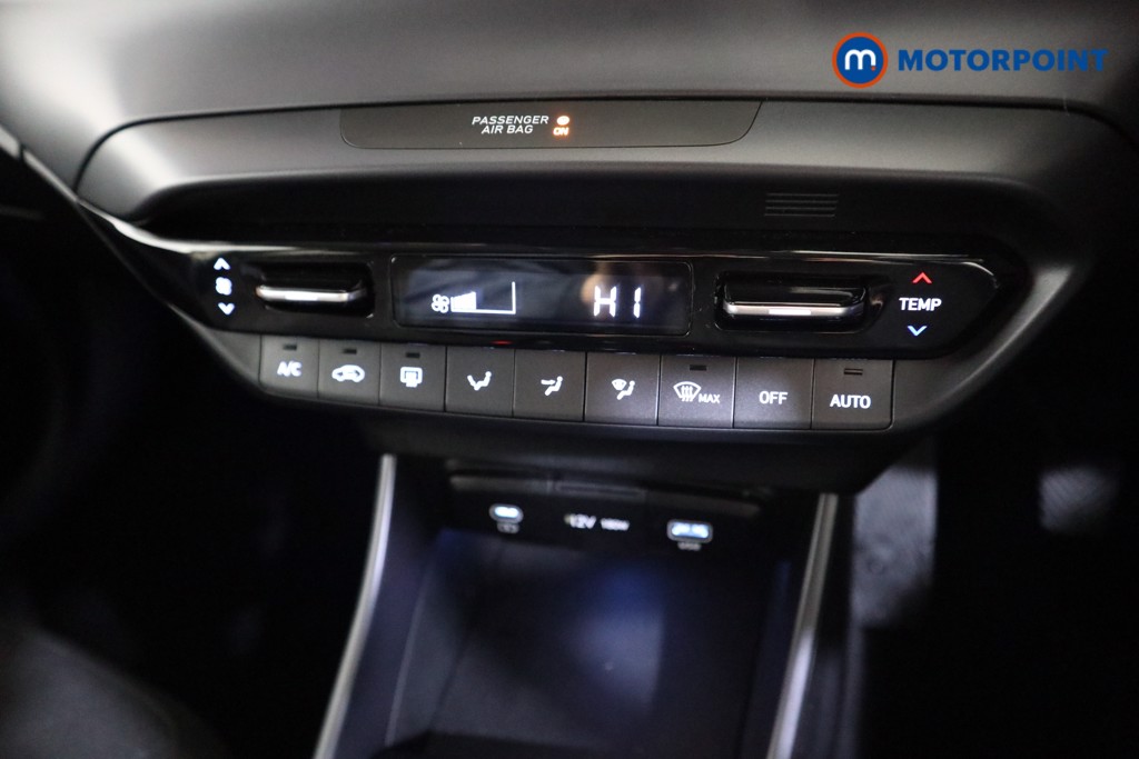 Hyundai I20 Premium Manual Petrol Hatchback - Stock Number (1610722) - 7th supplementary image