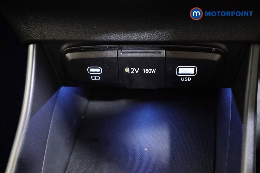 Hyundai I20 Premium Manual Petrol Hatchback - Stock Number (1610722) - 8th supplementary image