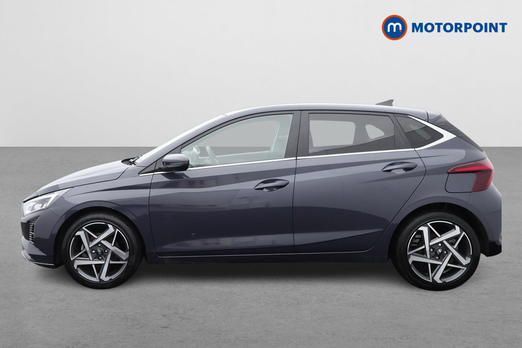 Hyundai I20 Premium Manual Petrol Hatchback - Stock Number (1610736) - Passenger side