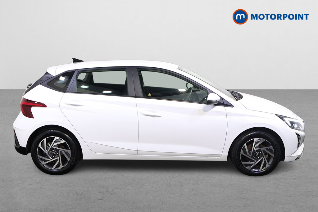 Hyundai I20 Advance Automatic Petrol Hatchback - Stock Number (1610876) - Drivers side