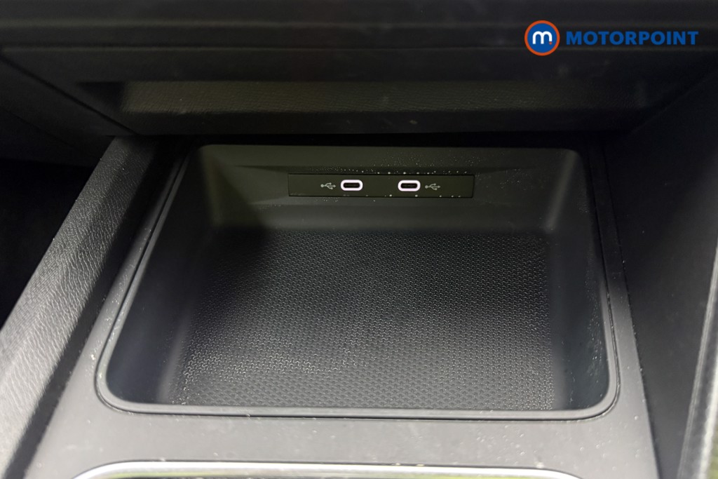 Seat Leon Se Dynamic Manual Petrol Hatchback - Stock Number (1611146) - 20th supplementary image