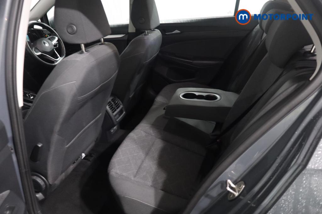 Volkswagen Golf Life Automatic Diesel Hatchback - Stock Number (1611179) - 15th supplementary image