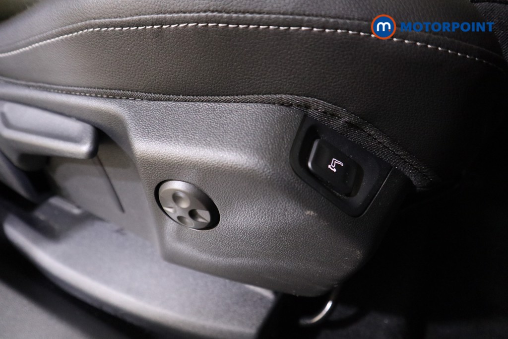 Vauxhall Grandland X Sri Nav Manual Petrol SUV - Stock Number (1611532) - 14th supplementary image