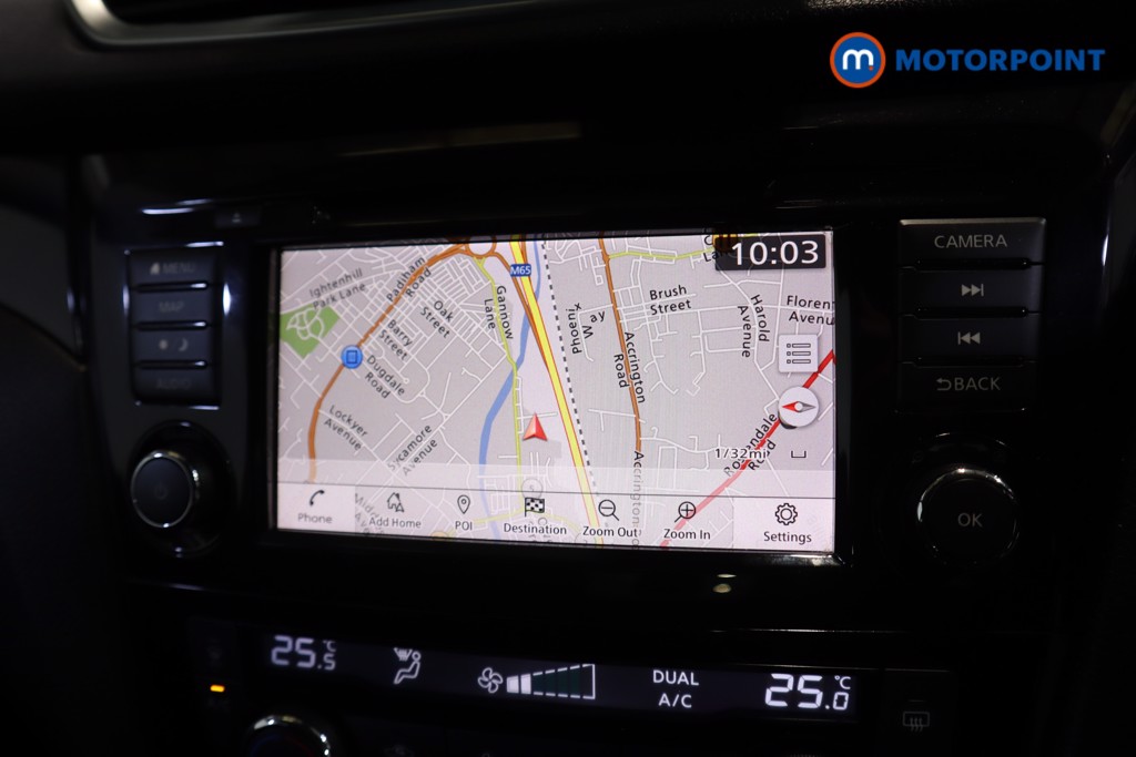 Nissan Qashqai Acenta Premium Automatic Petrol SUV - Stock Number (1611634) - 2nd supplementary image