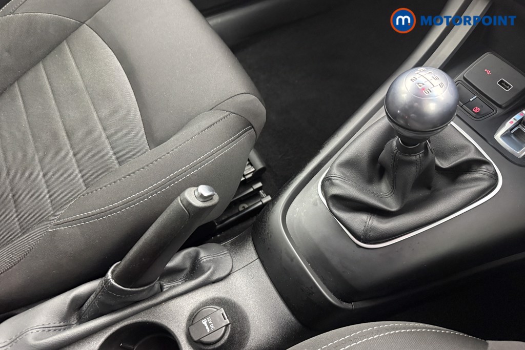 Alfa Romeo Giulietta Super Manual Diesel Hatchback - Stock Number (1611652) - 5th supplementary image