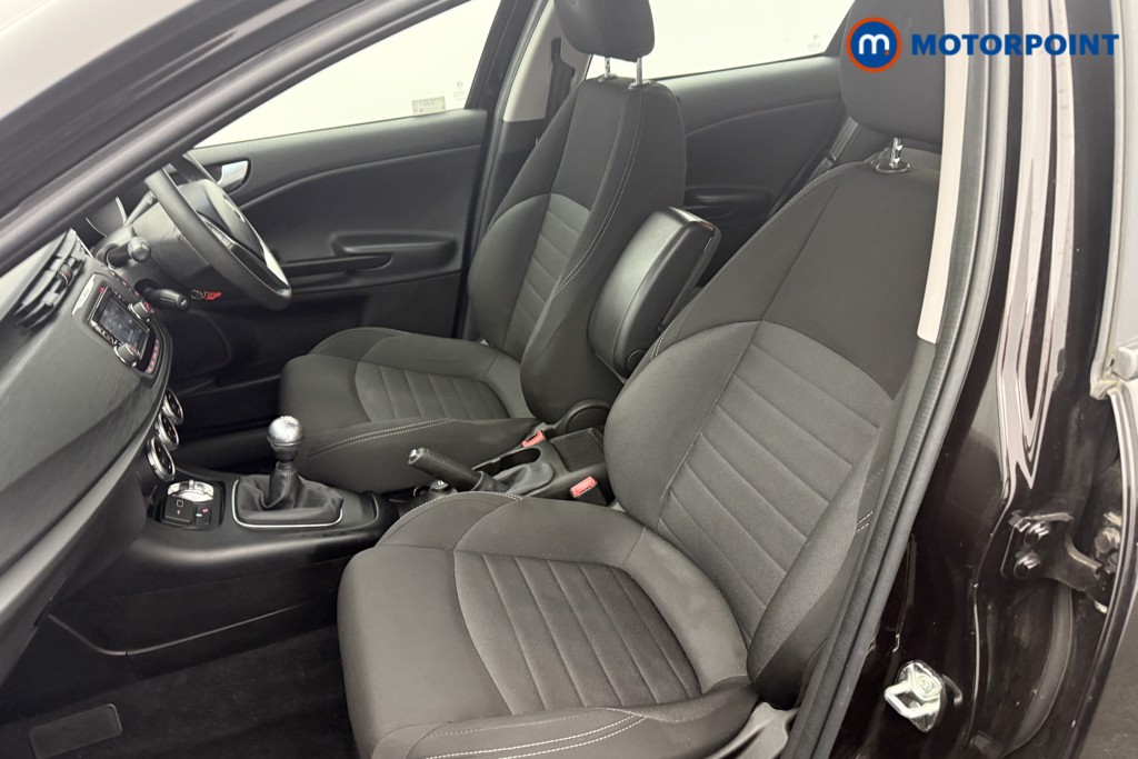 Alfa Romeo Giulietta Super Manual Diesel Hatchback - Stock Number (1611652) - 11th supplementary image