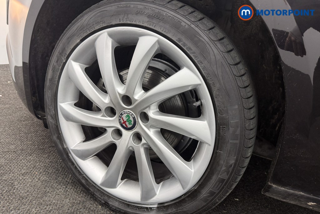 Alfa Romeo Giulietta Super Manual Diesel Hatchback - Stock Number (1611652) - 22nd supplementary image