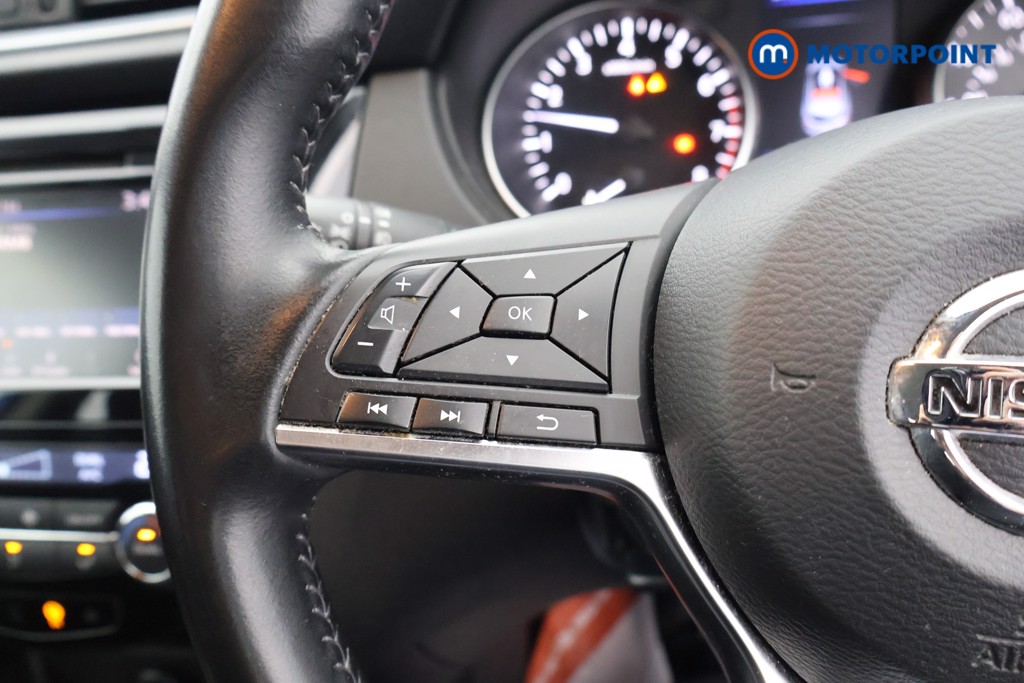Nissan Qashqai Acenta Premium Manual Petrol SUV - Stock Number (1611804) - 2nd supplementary image