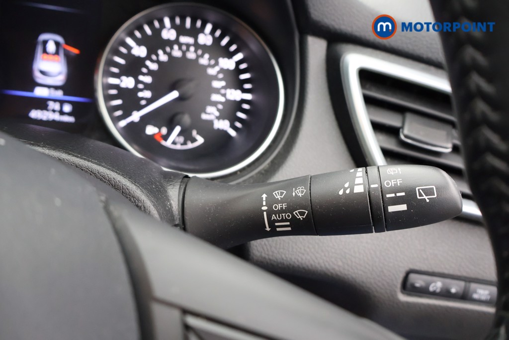 Nissan Qashqai Acenta Premium Manual Petrol SUV - Stock Number (1611804) - 6th supplementary image