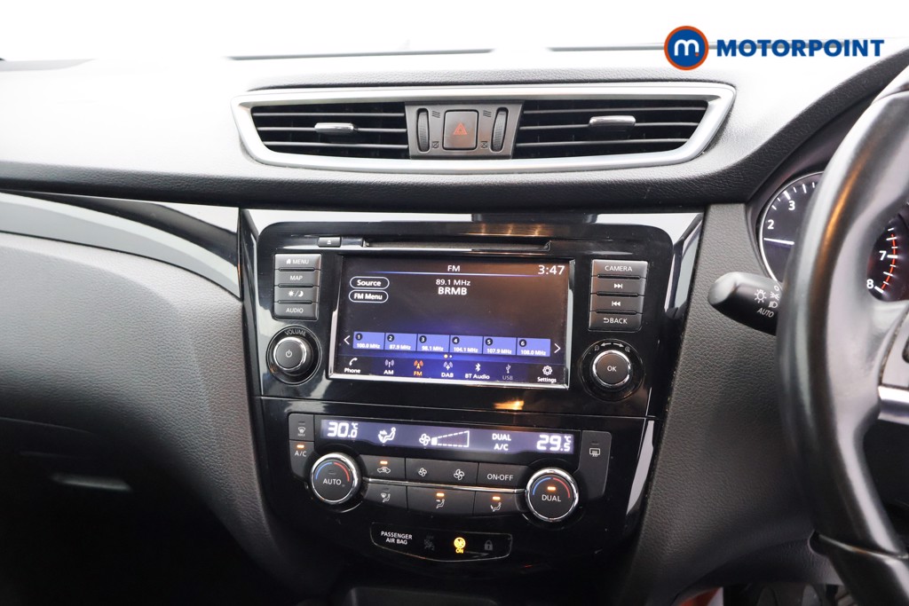 Nissan Qashqai Acenta Premium Manual Petrol SUV - Stock Number (1611804) - 8th supplementary image
