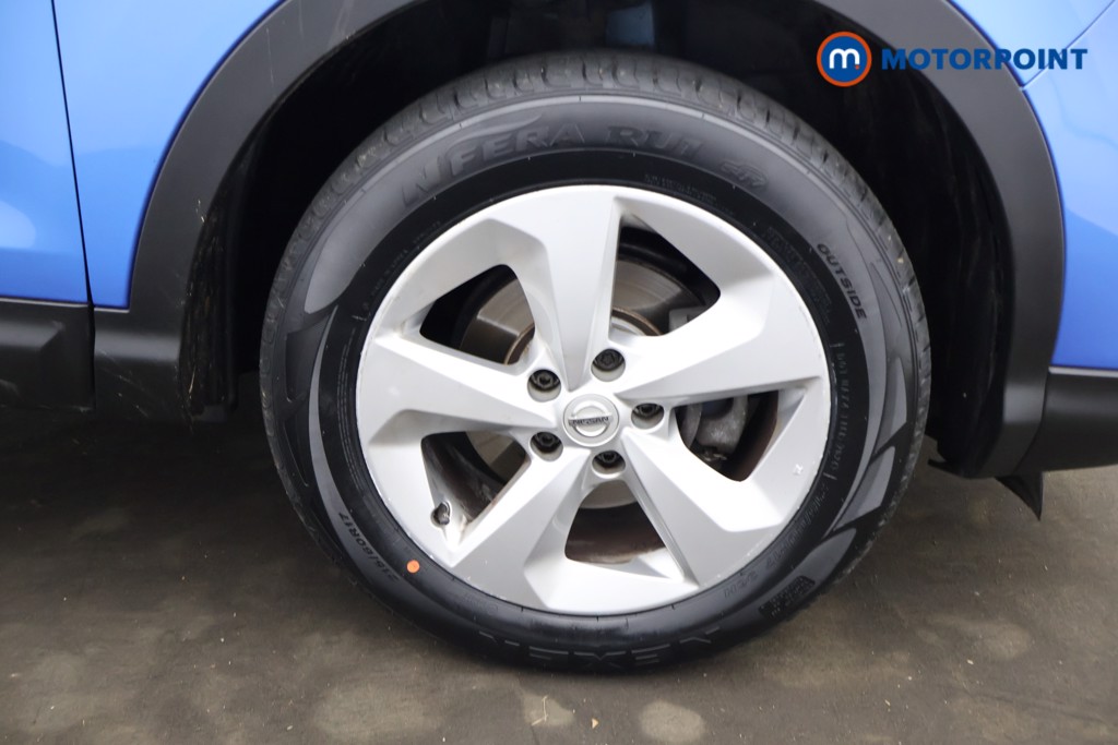 Nissan Qashqai Acenta Premium Manual Petrol SUV - Stock Number (1611804) - 22nd supplementary image