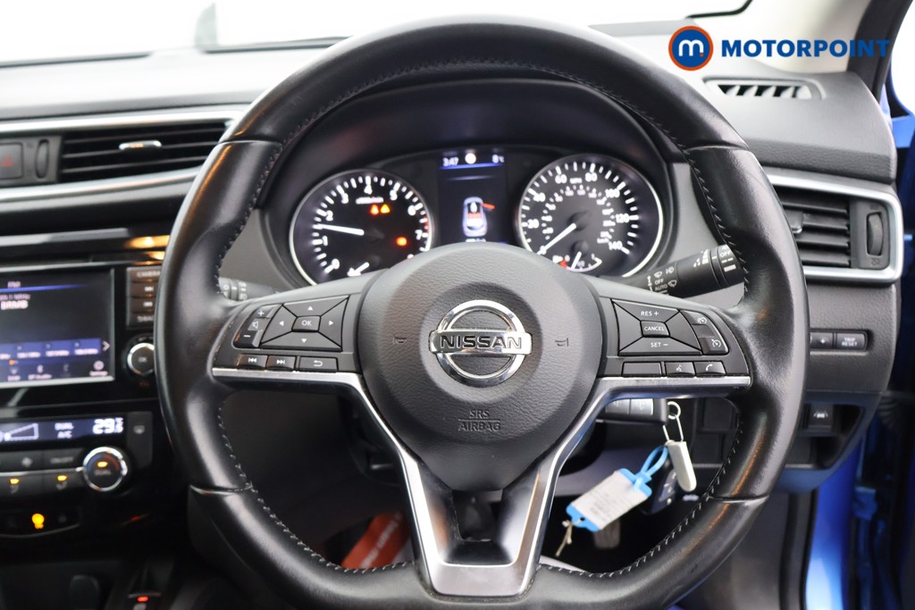 Nissan Qashqai Acenta Premium Manual Petrol SUV - Stock Number (1611804) - 1st supplementary image