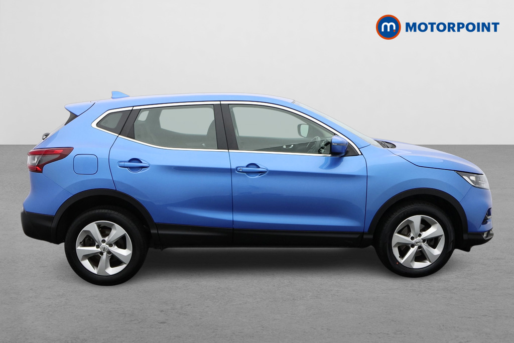 Nissan Qashqai Acenta Premium Manual Petrol SUV - Stock Number (1611804) - Drivers side