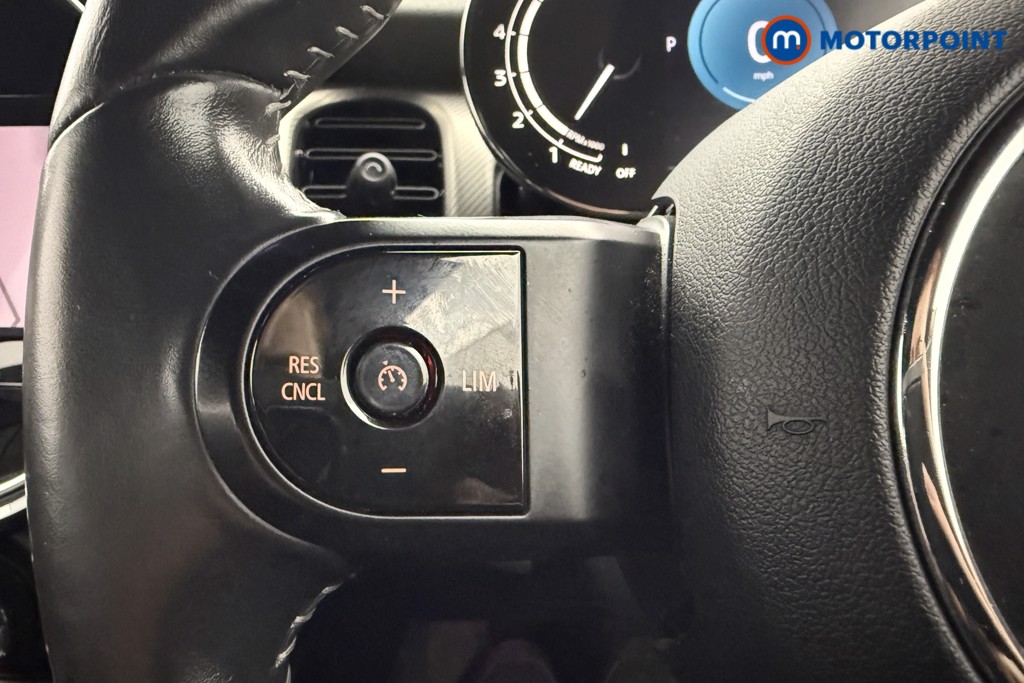 Mini Hatchback Cooper Exclusive Automatic Petrol Hatchback - Stock Number (1612054) - 7th supplementary image