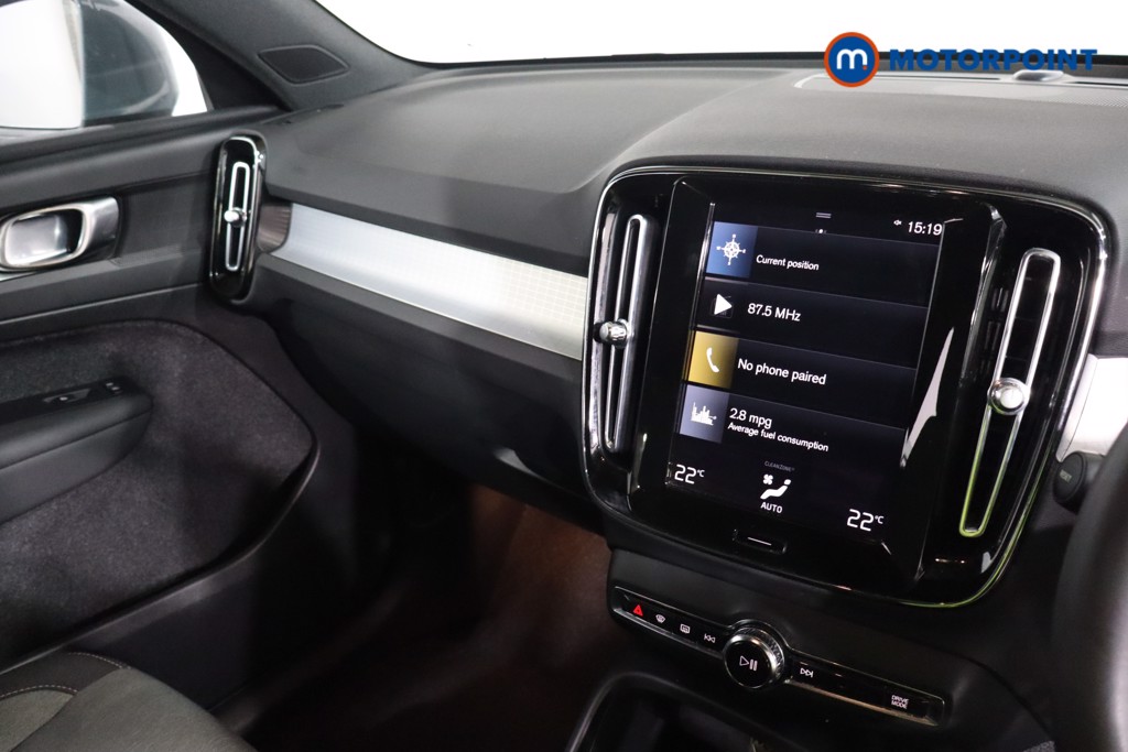 Volvo Xc40 Core Automatic Petrol Plug-In Hybrid SUV - Stock Number (1612145) - 3rd supplementary image
