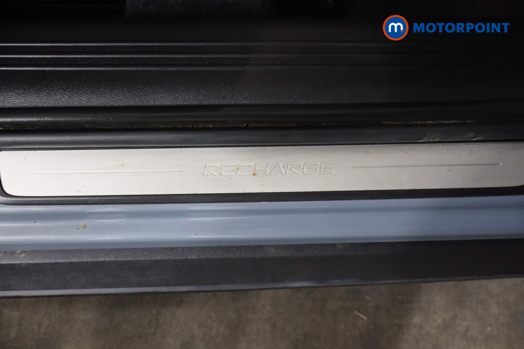 Volvo Xc40 Core Automatic Petrol Plug-In Hybrid SUV - Stock Number (1612145) - 19th supplementary image