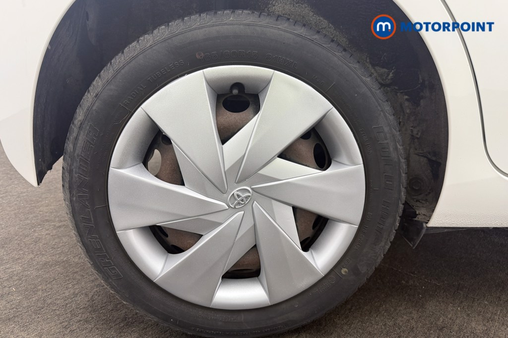 Toyota Aygo X-Play Manual Petrol Hatchback - Stock Number (1612542) - 2nd supplementary image