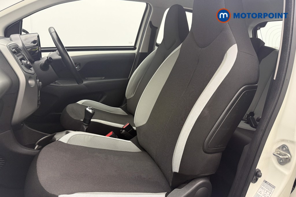 Toyota Aygo X-Play Manual Petrol Hatchback - Stock Number (1612542) - 5th supplementary image