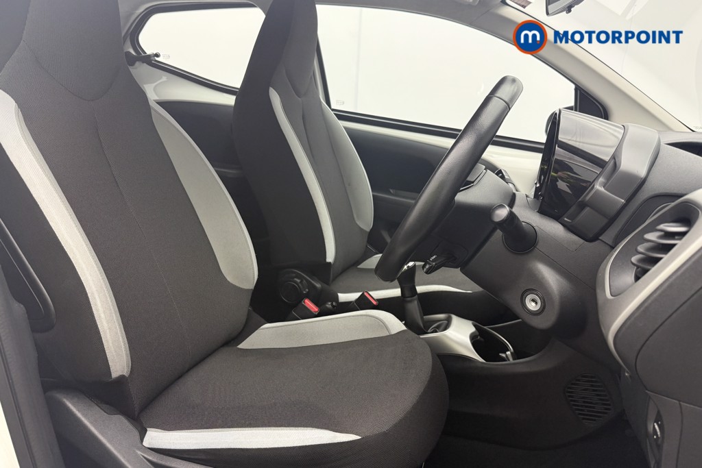 Toyota Aygo X-Play Manual Petrol Hatchback - Stock Number (1612542) - 10th supplementary image