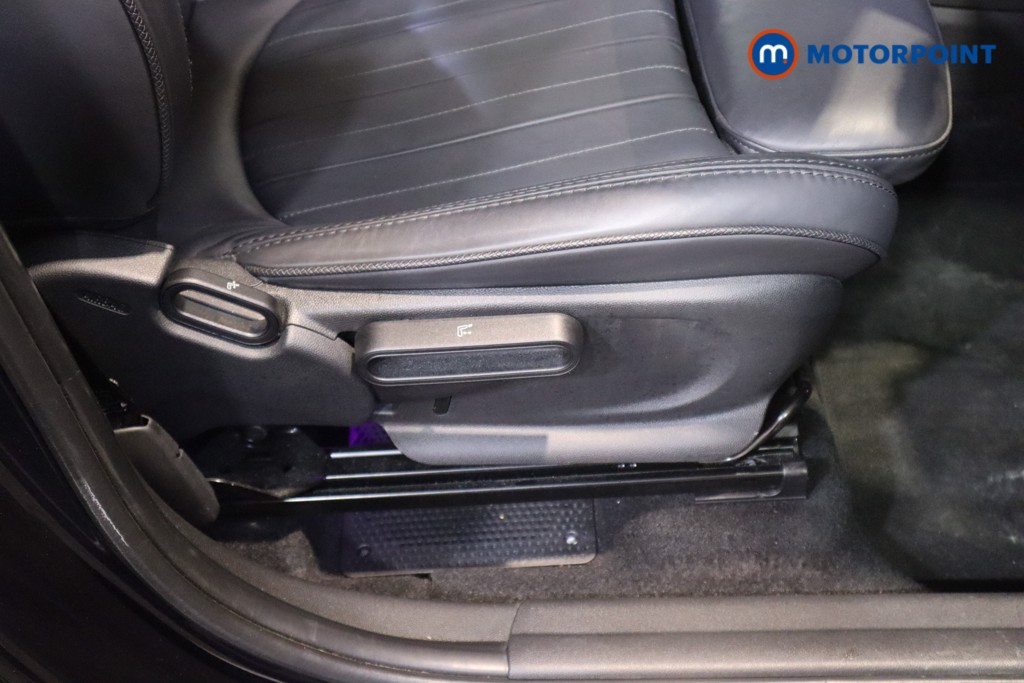 Mini Countryman Cooper Exclusive Automatic Petrol SUV - Stock Number (1612967) - 17th supplementary image