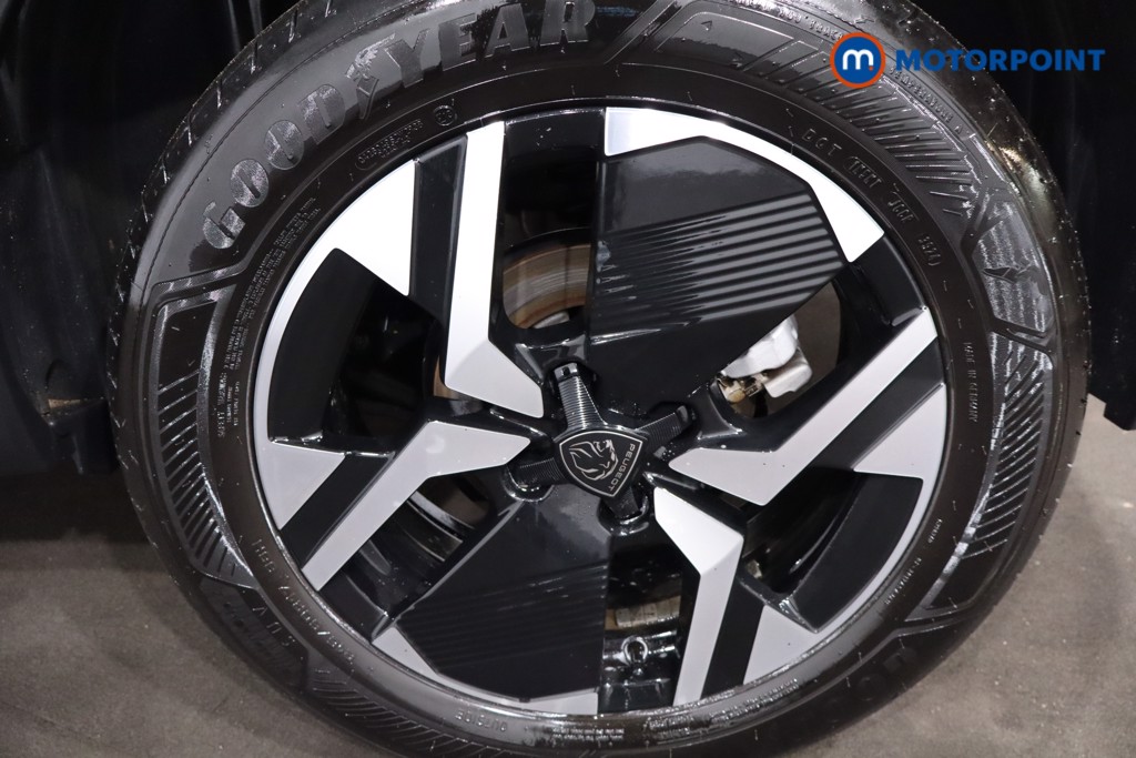 Peugeot 2008 Allure Manual Petrol SUV - Stock Number (1613100) - 12th supplementary image