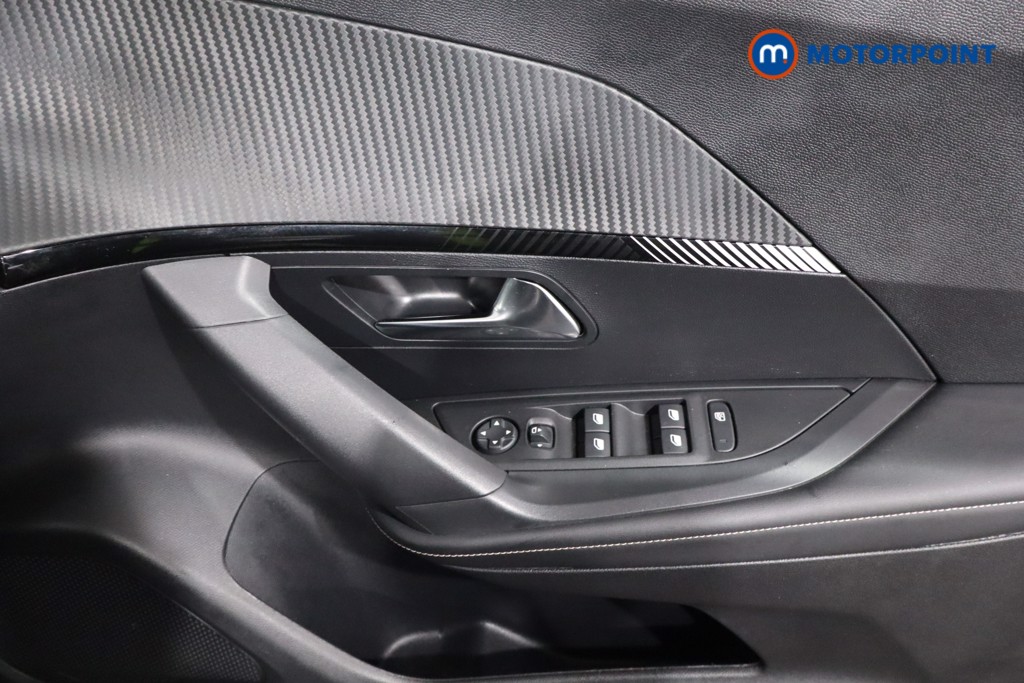 Peugeot 2008 Allure Manual Petrol SUV - Stock Number (1613100) - 22nd supplementary image