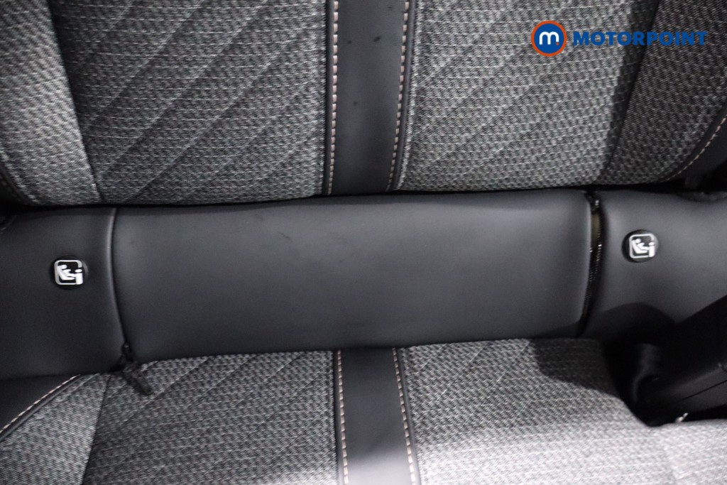 Peugeot 2008 Allure Manual Petrol SUV - Stock Number (1613100) - 26th supplementary image
