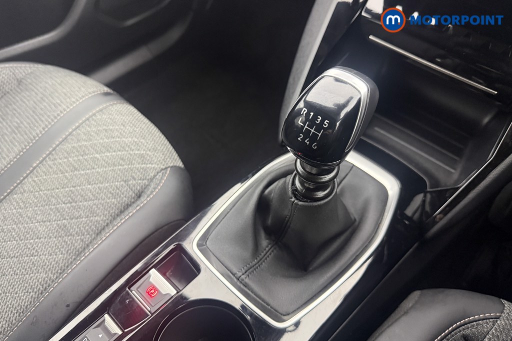 Peugeot 2008 Allure Manual Petrol SUV - Stock Number (1613123) - 4th supplementary image
