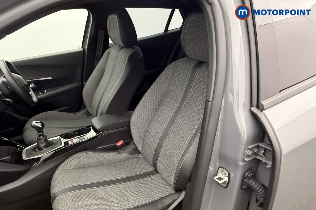 Peugeot 2008 Allure Manual Petrol SUV - Stock Number (1613123) - 10th supplementary image